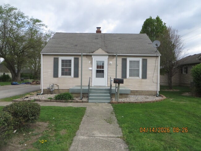 Building Photo - 2118 E 5th St