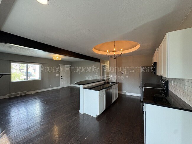 Foto del edificio - 2900 Pontiac St