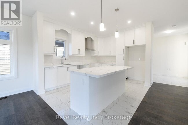 Photo du bâtiment - 45 Joanne Crescent