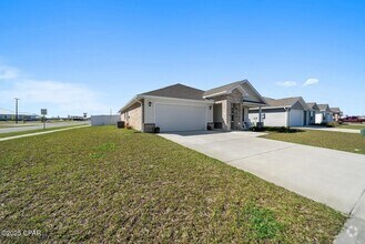 Building Photo - 6472 Slabinski Ln