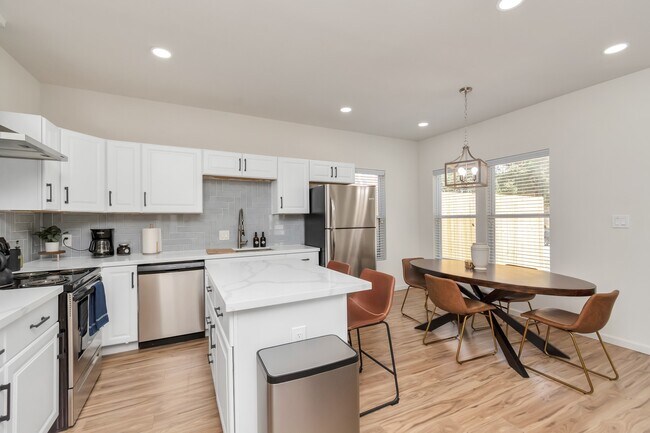 Foto del edificio - 1812 Wheeler Ave