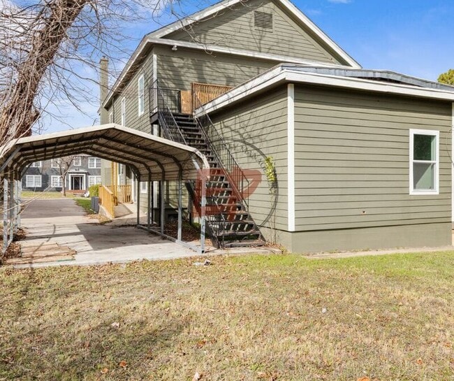 Building Photo - 2208 Gorman Ave