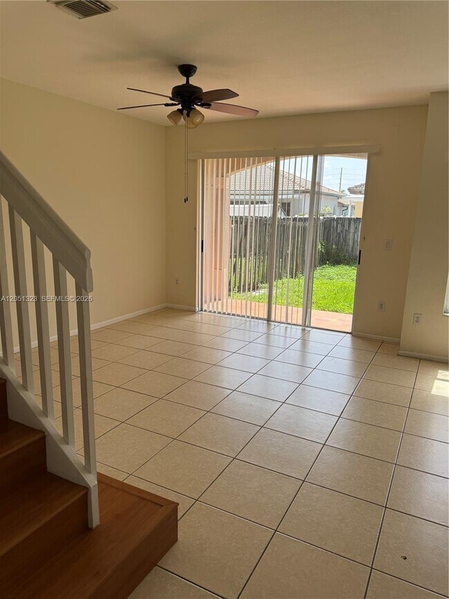 Building Photo - 944 SW 154th Path