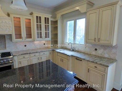 Foto del edificio - 9924 Lone Tree Ln