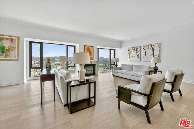 Foto del edificio - 10727 Wilshire Blvd