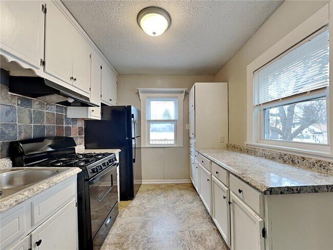 Foto del edificio - 3601 N Thomas Ave