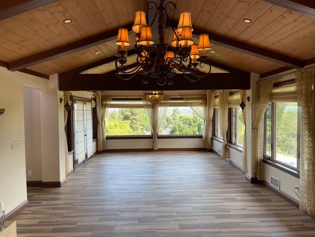 Building Photo - Breathtaking Upscale Poway Home