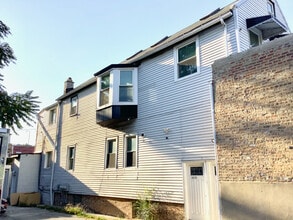 Building Photo - 6620 S Cottage Grove Ave