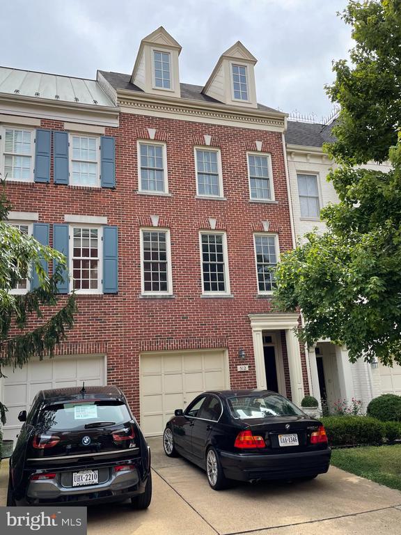 Building Photo - 512 Bellvue Pl