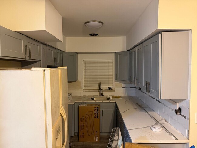 Foto del edificio - Spacious 3BR Duplex in Bronx