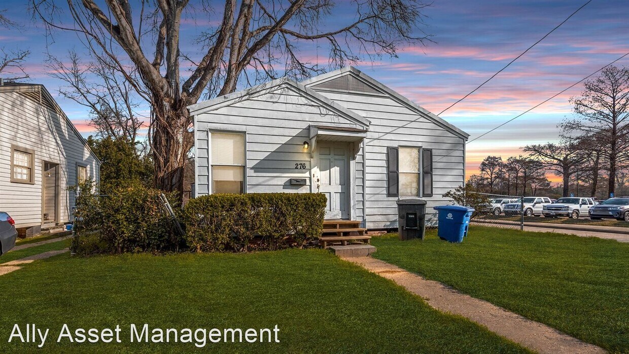 2 br, 1 bath House 276 E. Elmwood House Rental in Shreveport, LA
