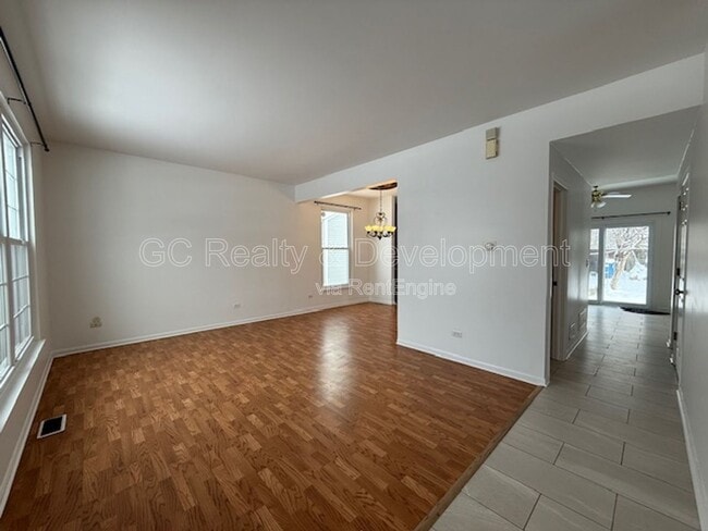 Foto del edificio - 885 Chelsea Ct