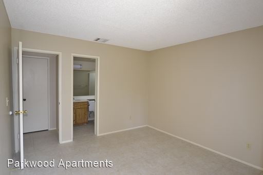 Building Photo - 2636 N Indian Canyon Dr