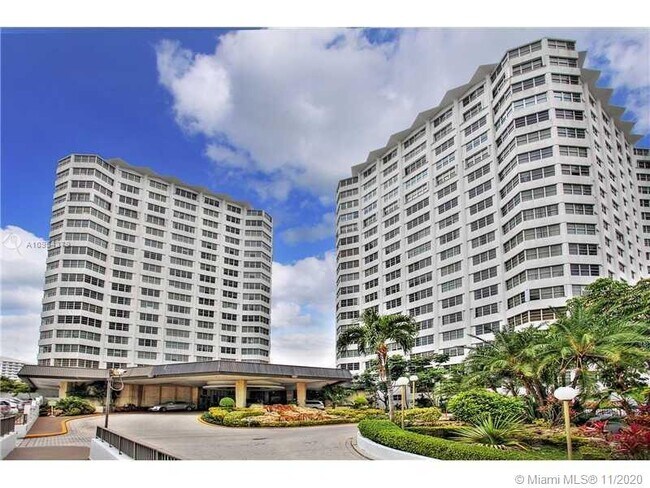 Foto del edificio - 999 Brickell Bay Dr