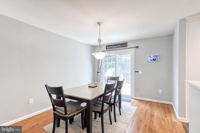 Building Photo - 708 Leister Dr