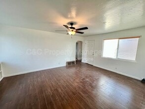 Building Photo - 808 E Andrews Ave