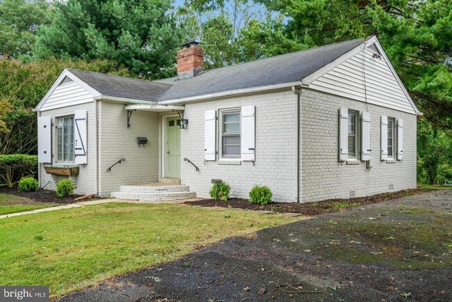 Building Photo - 3977 26th St N