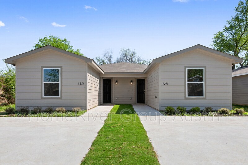 Foto principal - 925 Burgan St