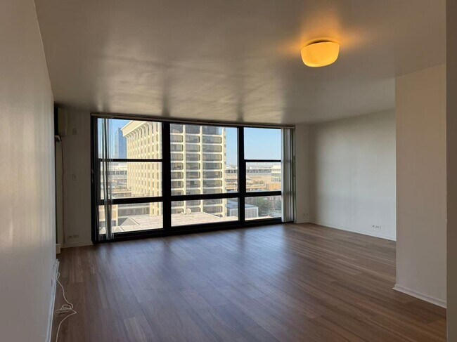 Foto del edificio - 2605 S Indiana Ave