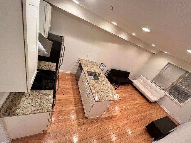 Foto del edificio - 530 N 36th St