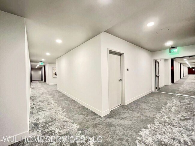 Building Photo - 2 br, 1 bath House - 1085 103rd Ave NE Uni...