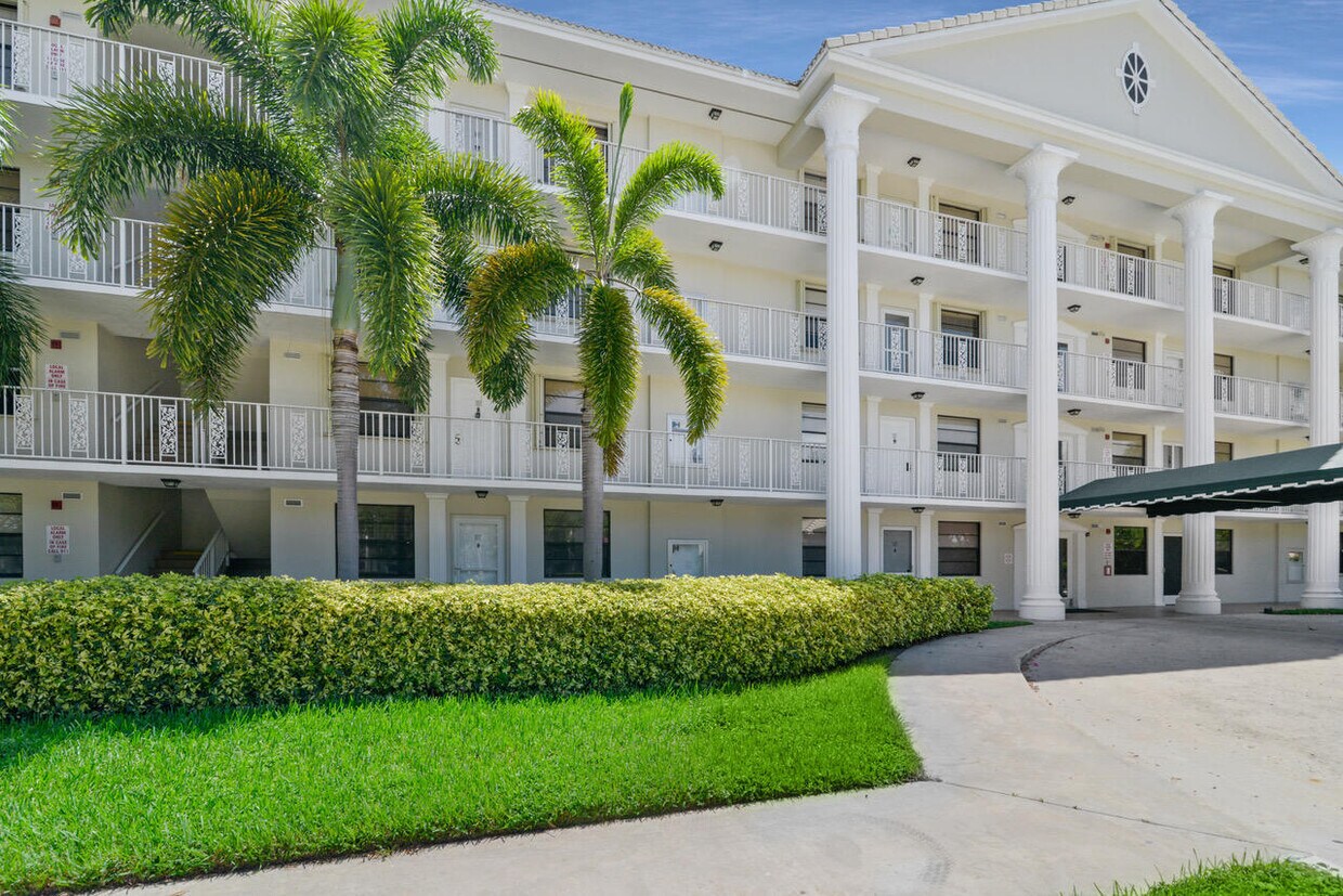 6073 Balboa Cir Unit 202, Boca Raton, FL 33433 Condo for Rent in Boca