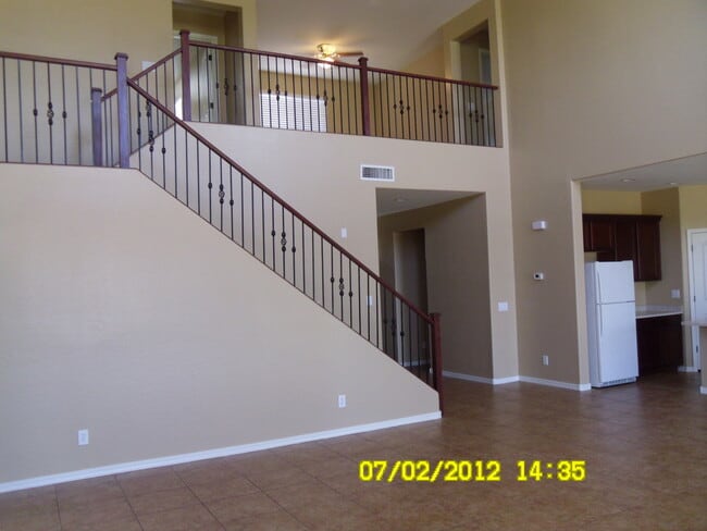 Building Photo - Lovely 4 BR 3BA Home in Skyline Ranch, San...