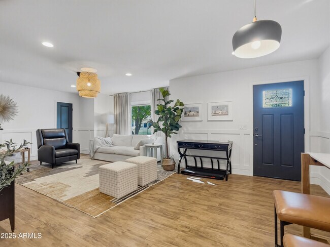 Foto del edificio - 1314 W Elm St