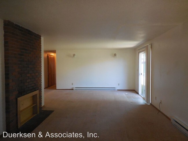Building Photo - 1760-1762 NW Division St