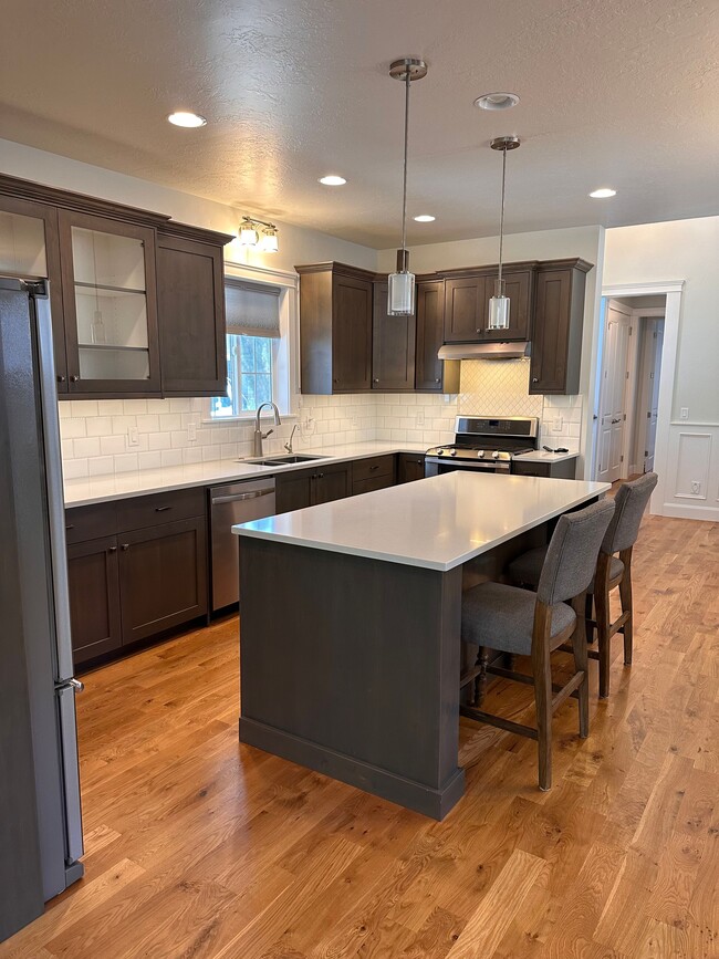 Foto del edificio - 165 E Grove Creek Ln