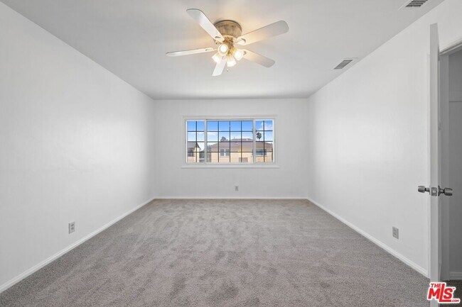 Foto del edificio - 2122 W 102nd St