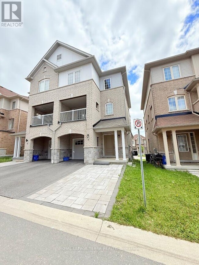 Building Photo - 16 Camilleri Rd
