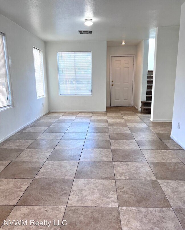 Foto del edificio - 3 br, 2.5 bath House - 6062 St Petersburg Dr