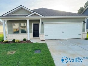 Building Photo - 15426 GRAYSON CIR