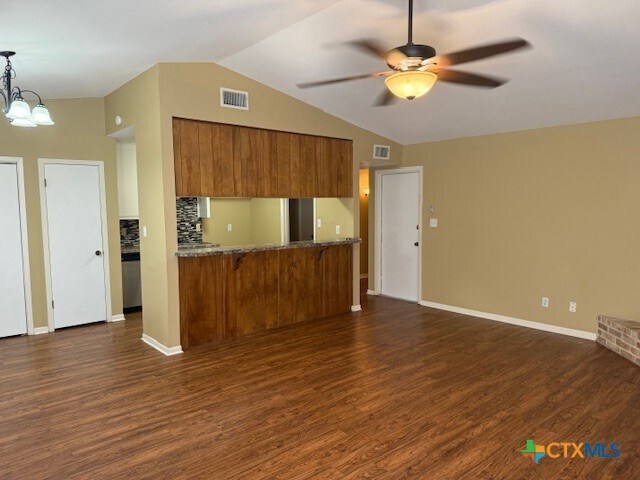 Foto del edificio - 110 Concord Ln