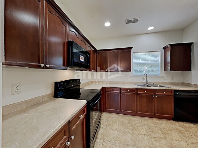 Building Photo - 1731 Freiburg Dr