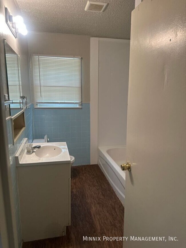 Building Photo - 2614 27th St