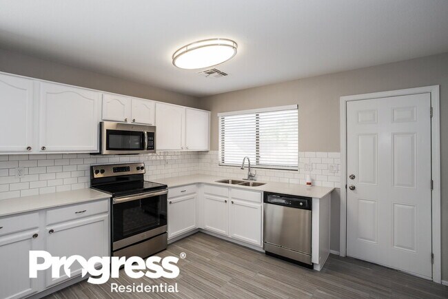 Foto del edificio - 9246 N 86th Ave