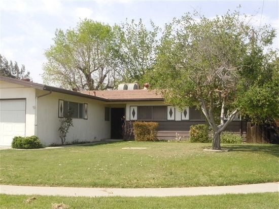 Primary Photo - Beautiful House