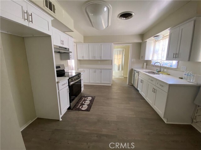 Foto del edificio - 44446 Loneoak Ave