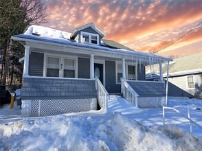 Building Photo - 61 Violet Ave