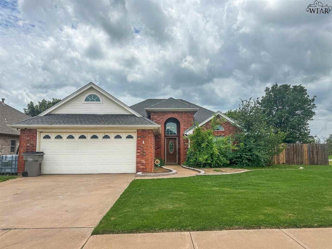 Foto principal - 5635 Ross Creek Ln