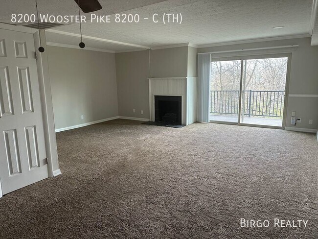 Building Photo - THREE BED TOWNHOME Now Available in Mariem...