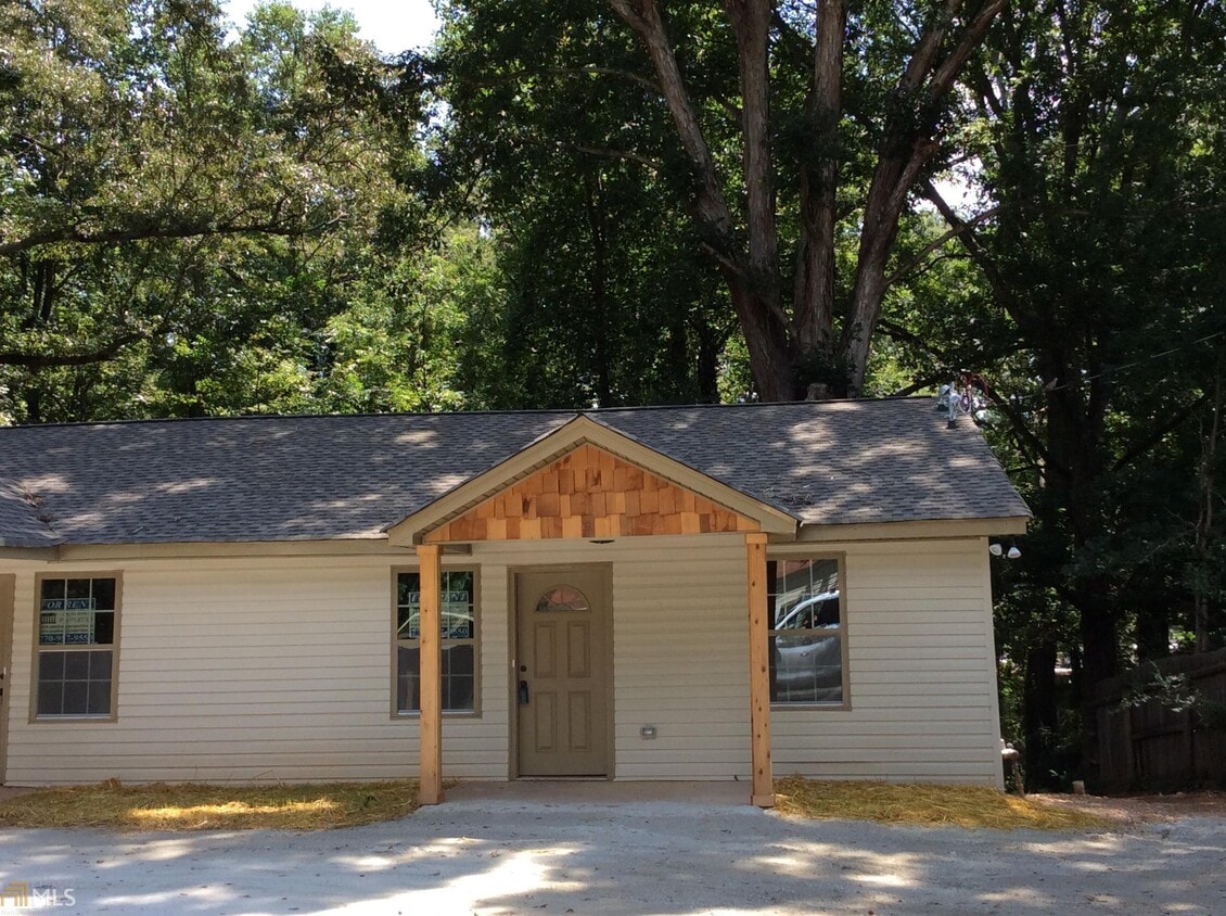 Primary Photo - 209 Walker Dr