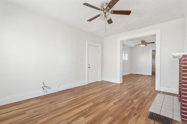 Foto del edificio - 36-38 E Mumma Ave