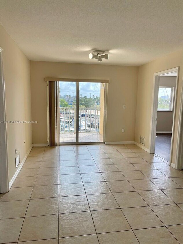 Photo - 2415 NW 16th St Rd-514-514