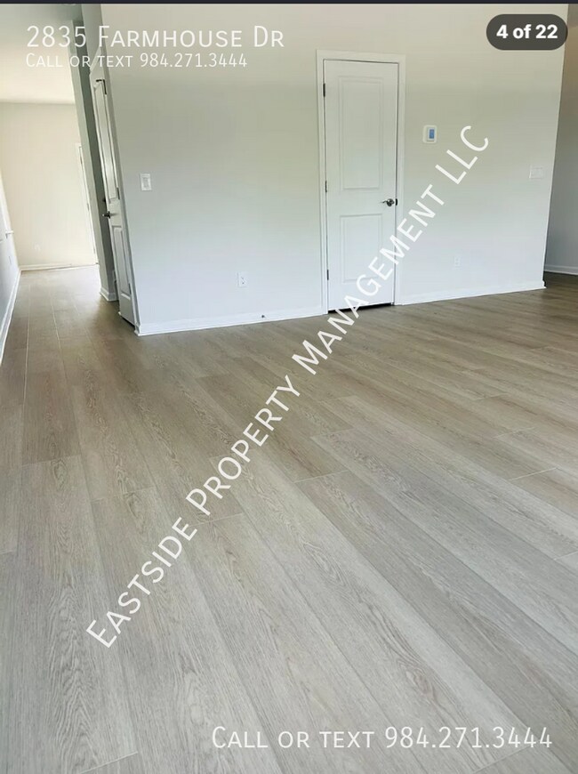 Foto del edificio - 2835 Farmhouse Dr