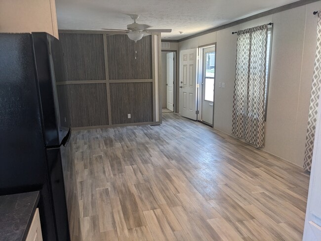 Foto del edificio - 3617 N Grand Ave E