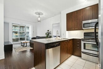 Building Photo - 500 St Clair Ave W