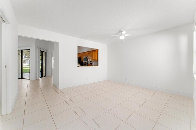 Building Photo - 9339 Ketay Cir